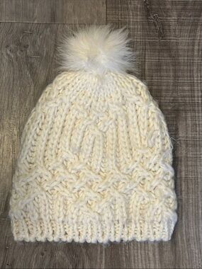 Merona Cream Cable Knit Pom Beanie